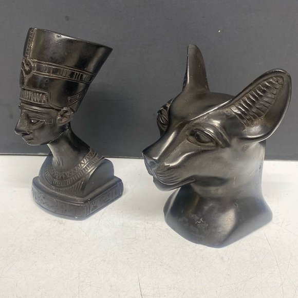 Nefertiti Bastet Goddesses Carved Stone Bust Sculptures Egyptian Head Set of Two - Picture 3 of 15